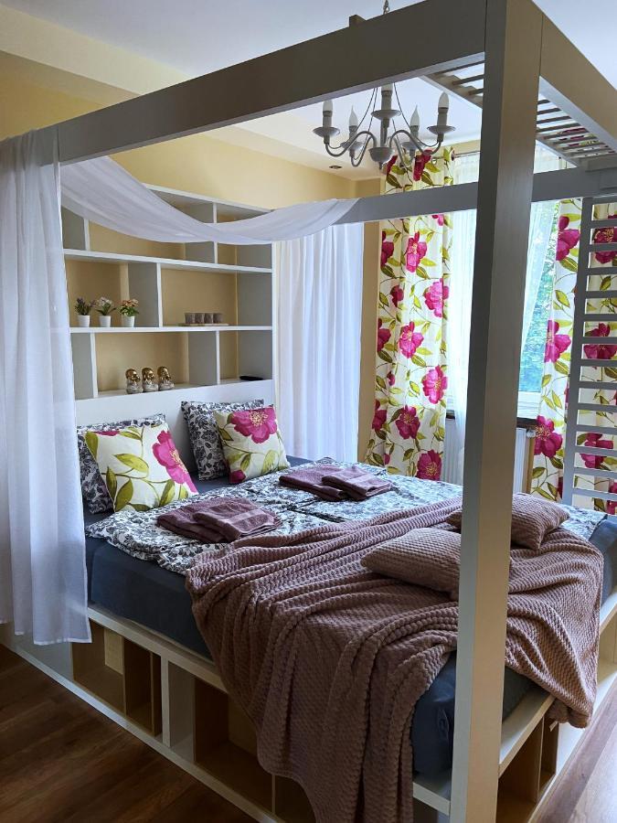 Comfort Apartment 2 Rooms 65M2 Варшава Екстер'єр фото