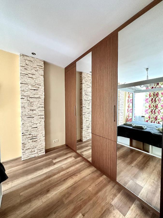 Comfort Apartment 2 Rooms 65M2 Варшава Екстер'єр фото